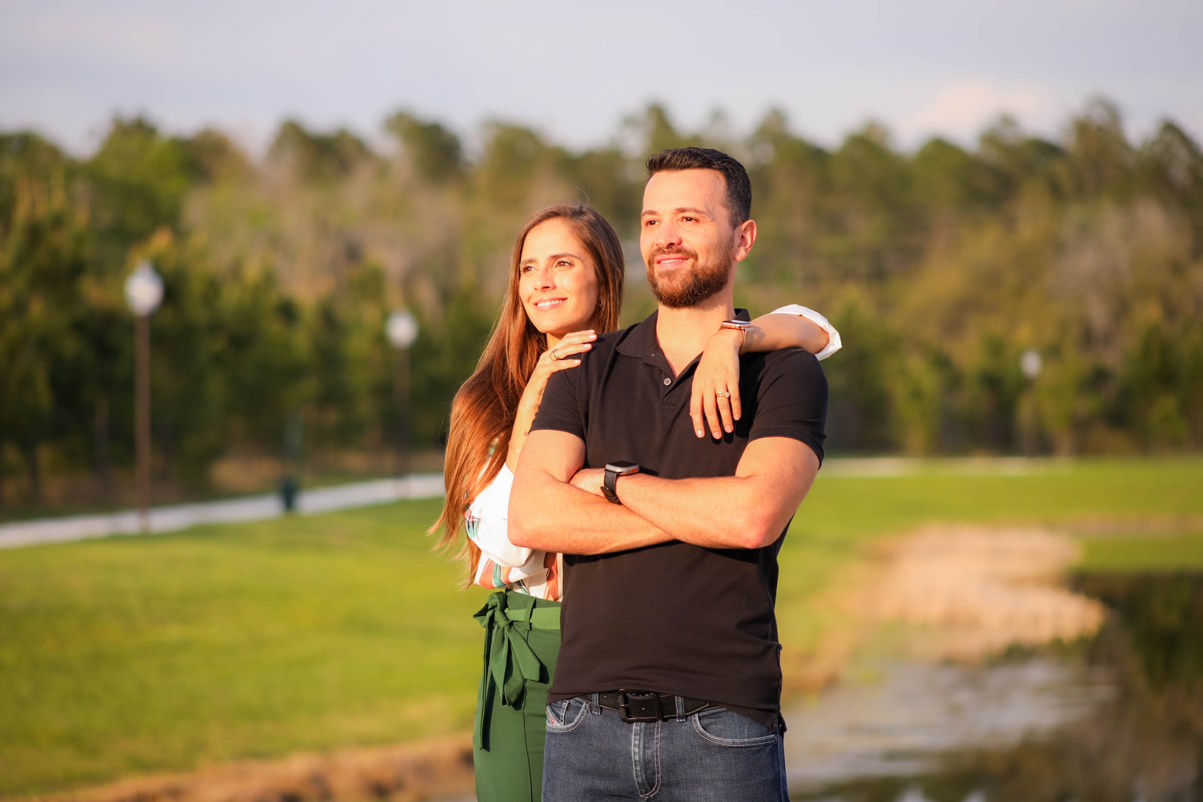 Léo Rodrigues e Patricia ao ar livre